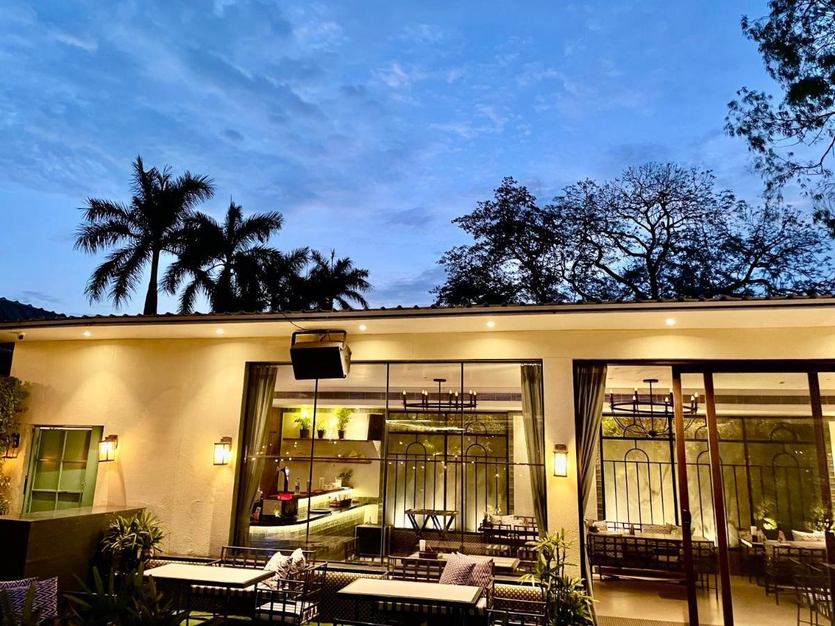 Kingston Resort Kanpur Bagian luar foto